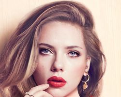 WHAT IS THE ZODIAC SIGN OF SCARLETT JOHANSSON?